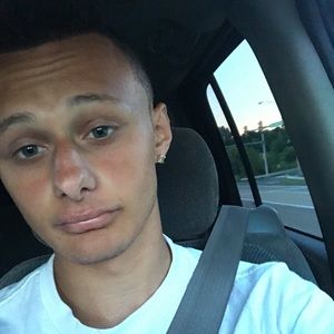 Meet your Posher, Jonathan